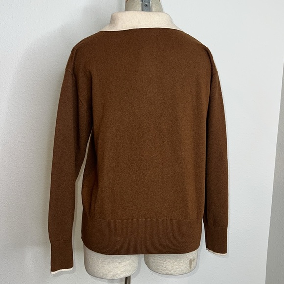 Simple Retro Collared Button Sweater - Picture 2 of 4